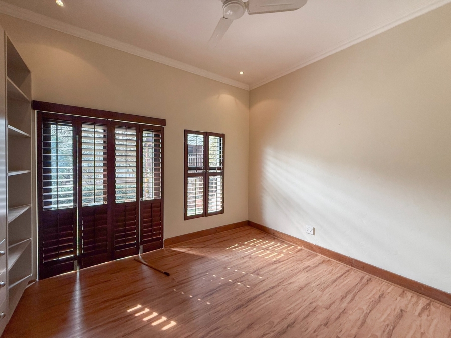 6 Bedroom Property for Sale in The Coves North West